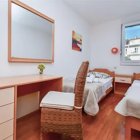 Apartamento Butterfly In For 6 Persons Split
