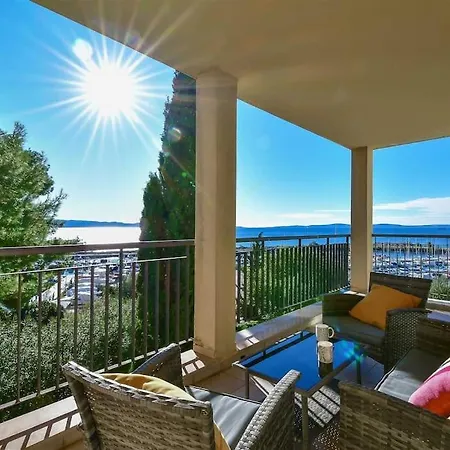 Apartman Butterfly In For 6 Persons Split