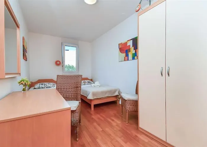 Butterfly In For 6 Persons Апартаменты *
