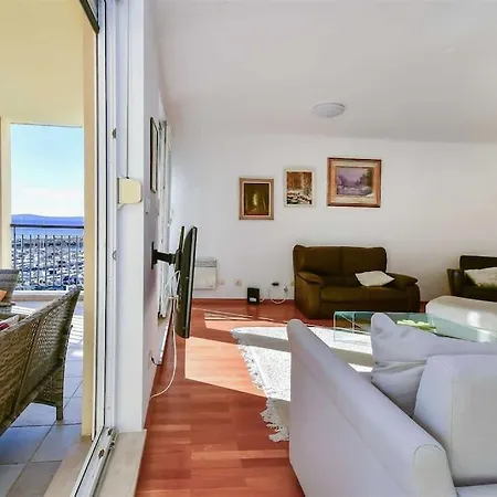 Butterfly In For 6 Persons Apartamento Split