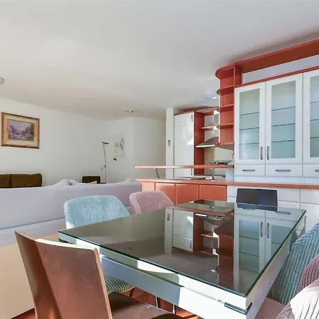 Butterfly In For 6 Persons Apartament Split