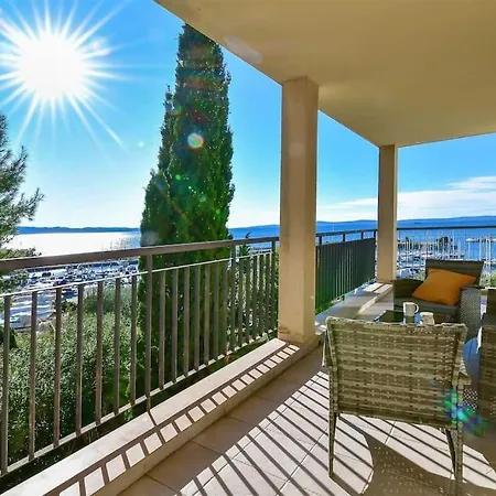 Apartament Butterfly In For 6 Persons *